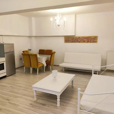 Superior Chic Family *