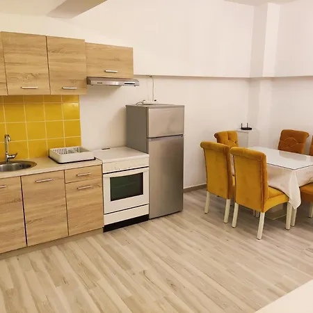 Superior Chic Family Kalampáka