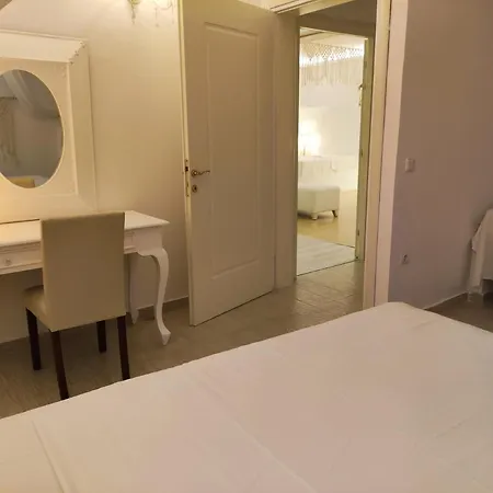 Superior Chic Family *